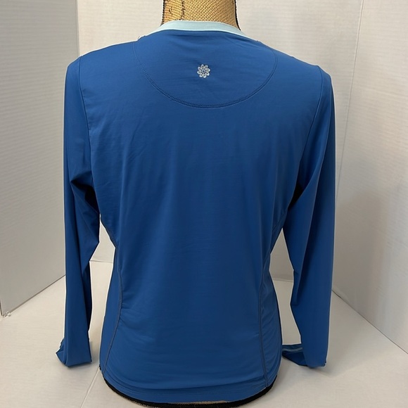 TITLE NINE LONG  SLEEVE PERFORMANCE TOP MEDIUM - Picture 4 of 12